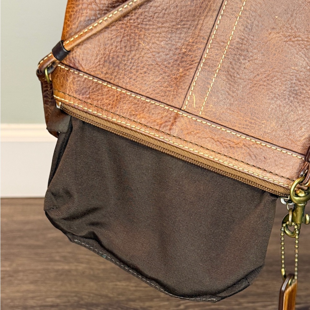 Vintage Coach Corset Leather Wristlet - Picture 12 of 12